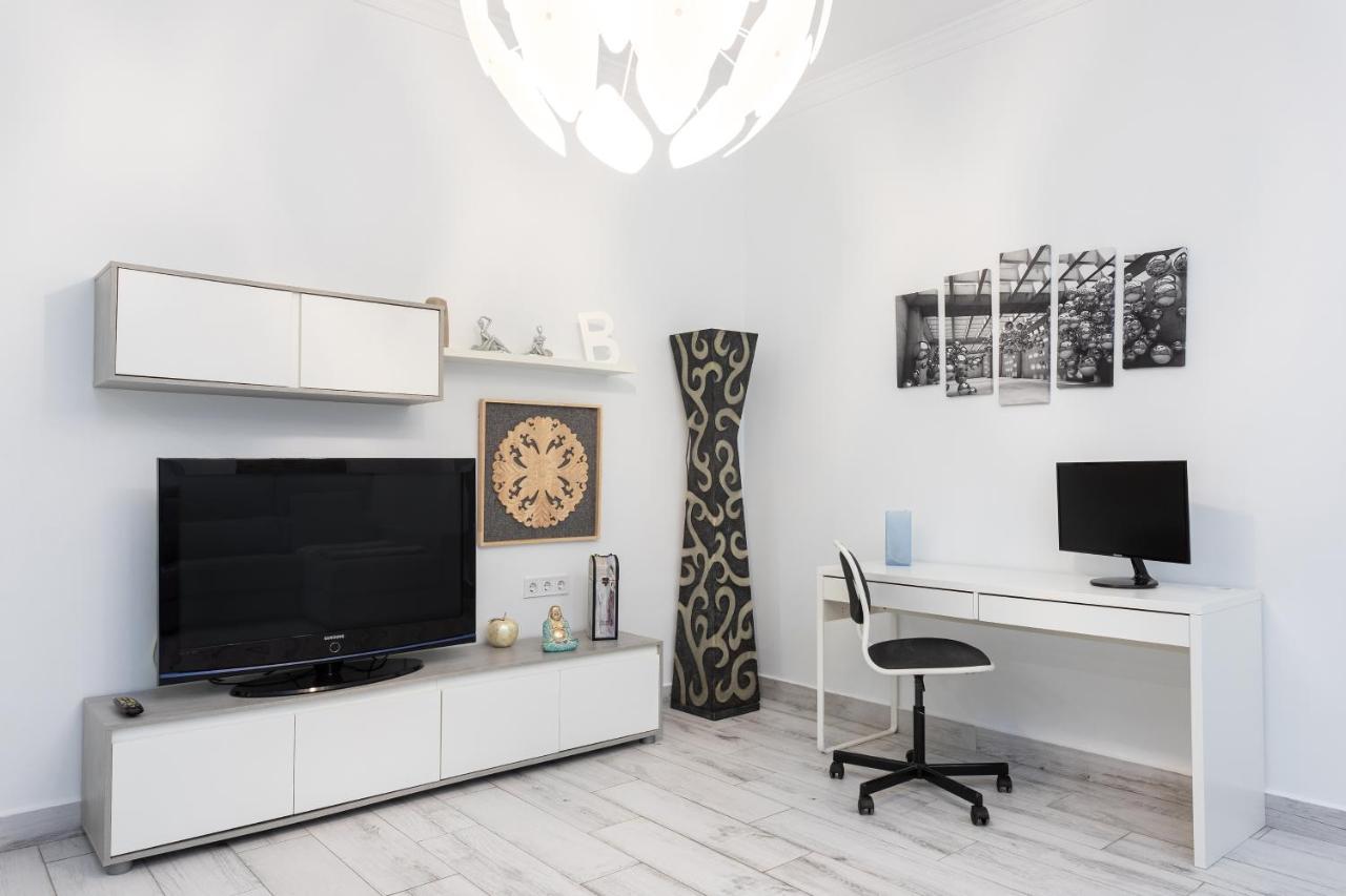 Apartamento Carmen Malaga Luaran gambar